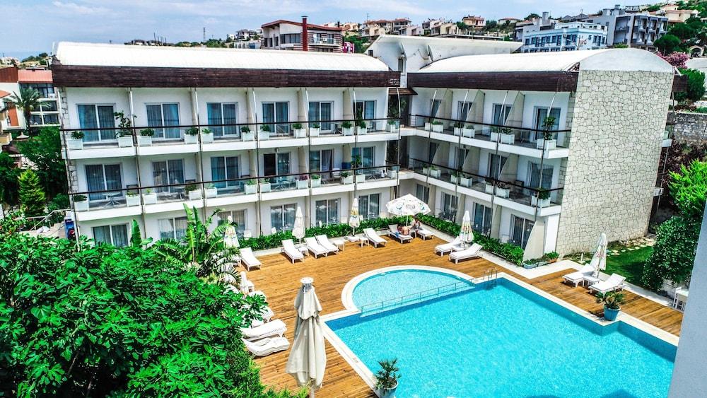 Otel Yeni Çeşme Exterior foto